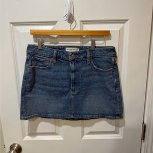 Abercrombie & Fitch Curve Love Mid-rise Denim Mini Skirt